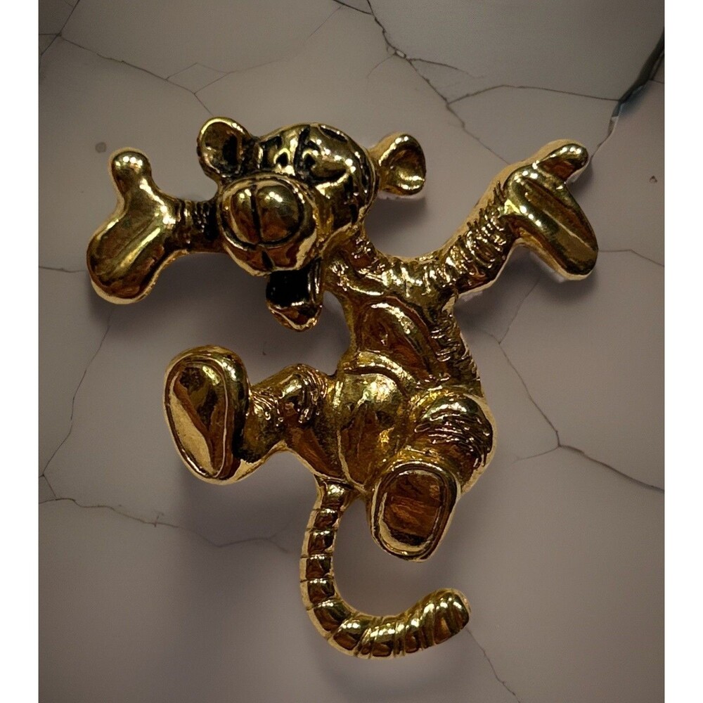 Vintage Disney Tigger Gold Tone Jointed Brooch Jointed Tail Pin Signed